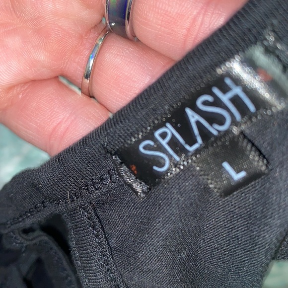 🌸 5 for $25! 🌸 Casual/sexy black t-shirt - Picture 4 of 4